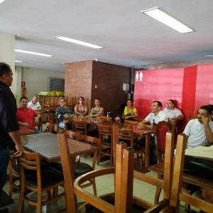 Sechseg visita trabalhadores do Restaurante Chainho’s